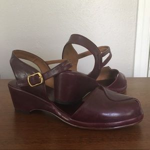 Re-mix Vintage Picasso Shoes in Eggplant. Size 11.